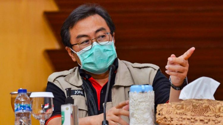 Direktur RSUD dr. Soetomo Surabaya dr. Joni Wahyuhadi