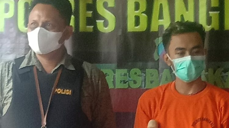 Polres Bangkalan amankan tersangka pembunuhan di dalam kamar kos. Foto : klikku.net Anam