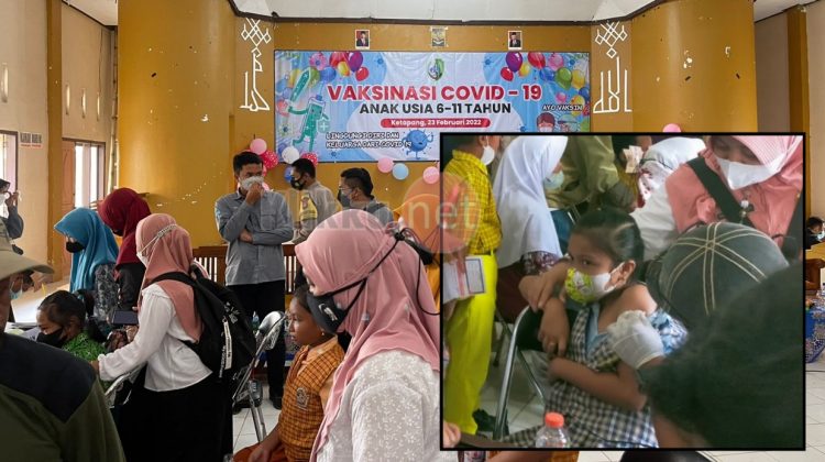 Ratusan Anak-Anak Memadati Gerai Vaksinasi Yang di Gelar Firkopimcam Ketapang (Photo : Anaf/Klikku.net).