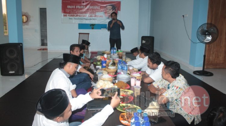 Kompak! Kader Pro-Jokowi Sampang Gelar Silaturahim dan Buka Bersama (Photo : Anaf/klikku)