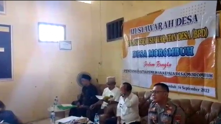 Rapat BPD Morombuh pembentukan P2KD.

Foto : Anam klikku.net dok.