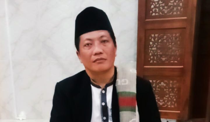 Ustad Sami'an S.Pdi.

Foto : klikku.net dok.
