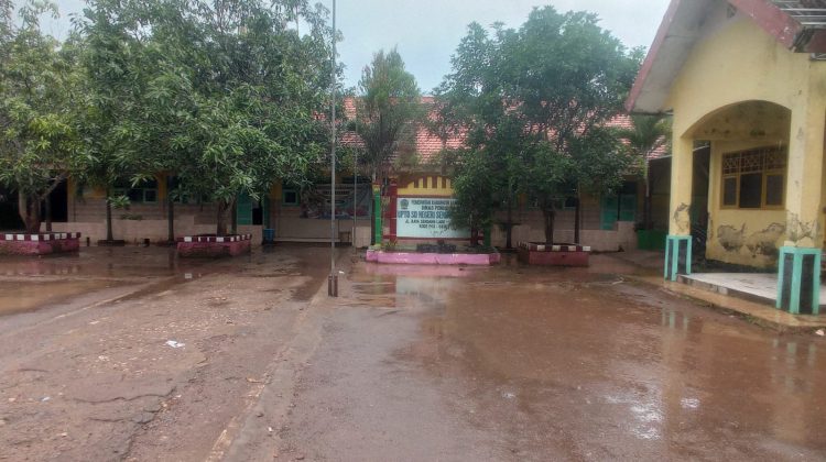 Lembaga SDN Sendang Laok, Kecamatan Labang.

Foto : Anam klikku.net dok.