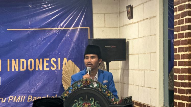 Sofi Ketua Umum PC PMII Bangkalan.

Dok klikku Anam.