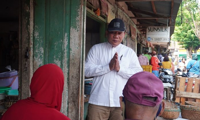 Bambang Haryo saat di Pasar Prambon, Sidoarjo.