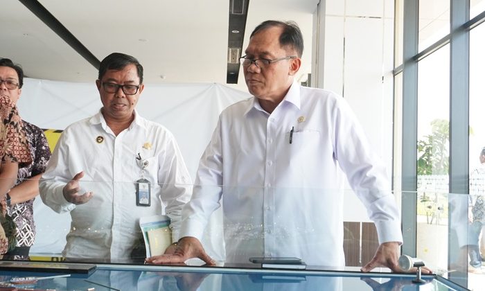 Bambang Haryo saat kunjungan ke KITB Batang/Foto : Istimewa