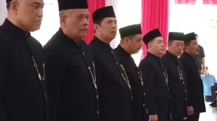 Lukman Bupati Bangkalan lantik 7 pejabat di Pendopo Agung.
Dok klikku.id ist Anam Bangkalan.