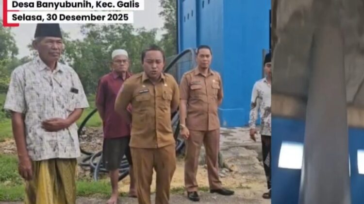 Foto : H Faisol Kadis PRKP Bangkalan pastikan langsung SPAM program prioritas Lukman Bupati berfungsi memberi manfaat pada warga desa setempat dan sekitar.
Dok ist klikku.id Ka Biro Bangkalan.