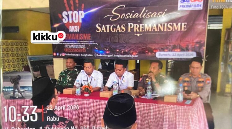 Foto : Moh Hasbullah Kasatpol PP Bangkalan hadiri sosialisasi stop aksi premanisme di Kantor Kecamatan Burneh. Dok Anam Biro Bangkalan.