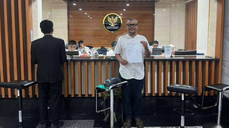 Uji Materiil Pasal 103 ayat (1) huruf a dan b UU Narkotika terhadap UUD NRI Tahun 1945 di Mahkamah Konstitusi Republik Indonesia